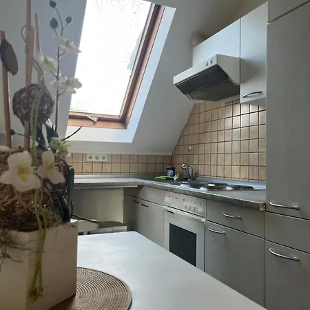Kleine Bauernhof-Wohnung Im Stadtbusbereich Coburg Exterior foto